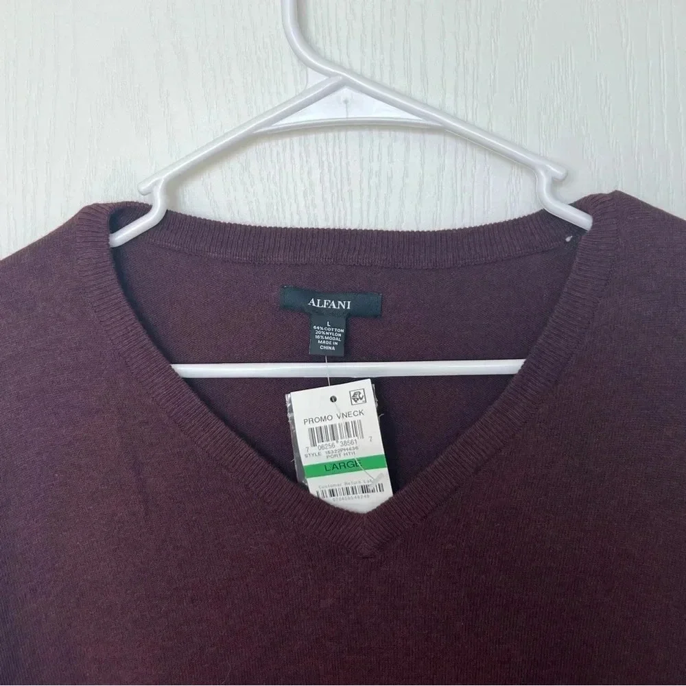 NWT Alfani Men’s VNeck Sweater Luxury Touch Lightweight HeatherMaroon Size L